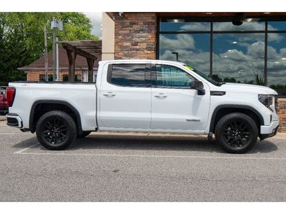 Used 2023 GMC Sierra 1500 Elevation