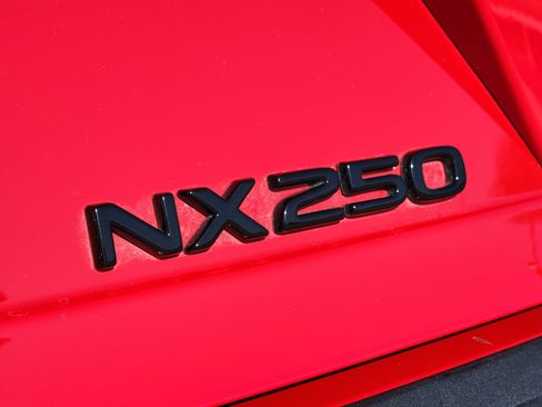 Used 2025 Lexus NX 250 FWD w/ Premium Package image 14