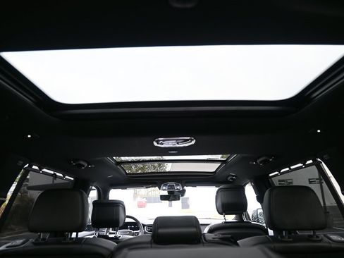 Used 2023 Jeep Grand Wagoneer 4WD w/ Convenience Group III image 19