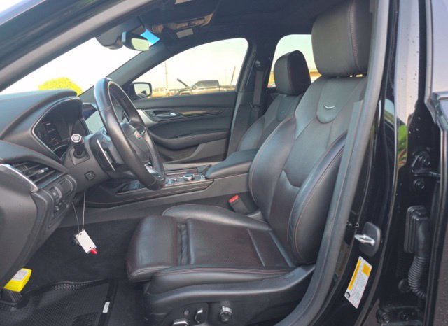Used 2022 Cadillac CT5 V w/ Premium Package RWD image 3