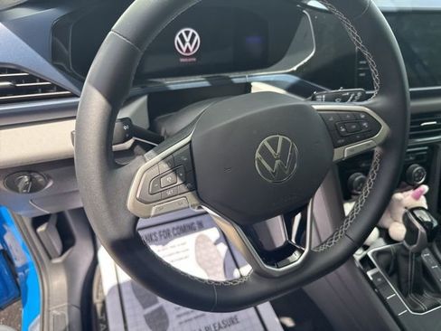 Used 2023 Volkswagen Taos SE image 20