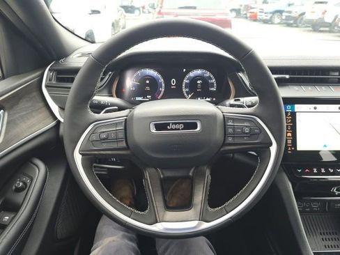 New 2026 Jeep Grand Cherokee 4WD image 15