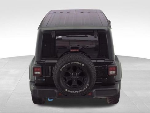 Used 2023 Jeep Wrangler Unlimited w/ Cold Weather Group image 5