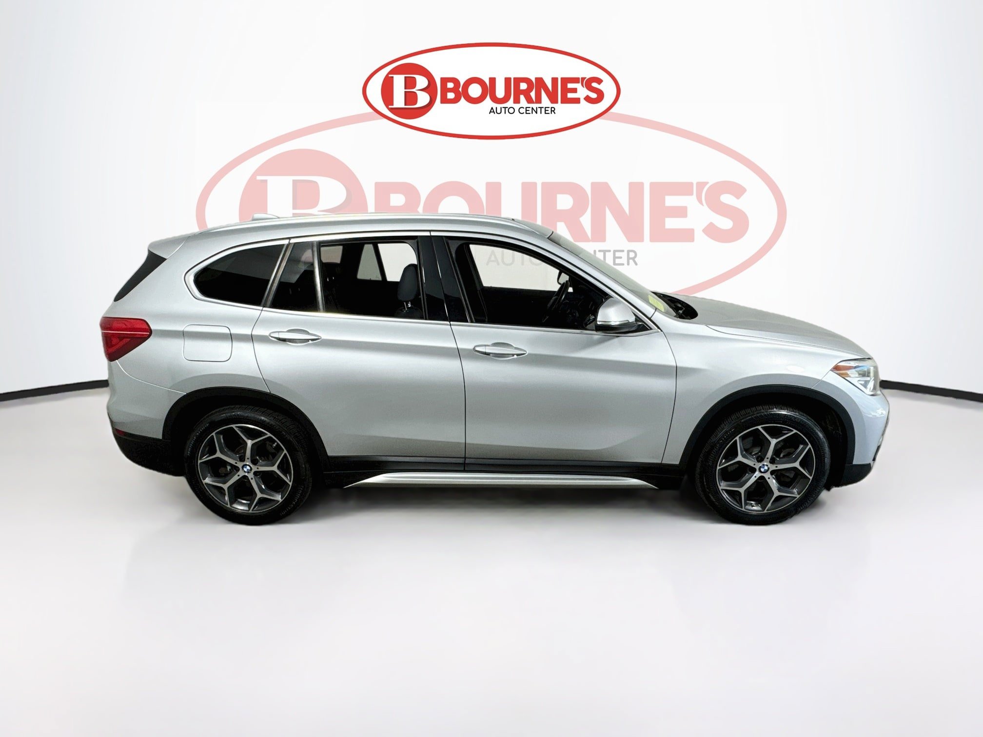 Used 2019 BMW X1 xDrive28i w/ Convenience Package AWD/4WD image 12