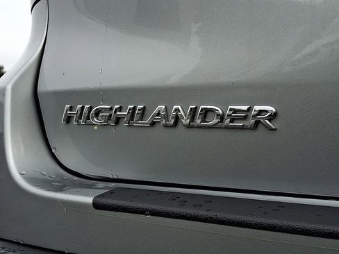 Used 2019 Toyota Highlander XLE image 31