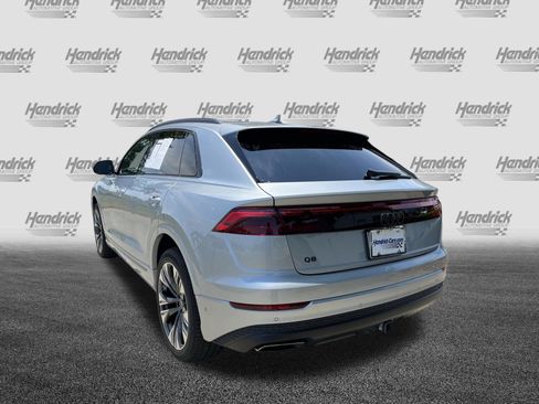 Certified 2024 Audi Q8 Premium AWD/4WD image 7