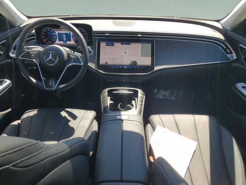 Certified 2025 Mercedes-Benz E 350 4MATIC Sedan image 8