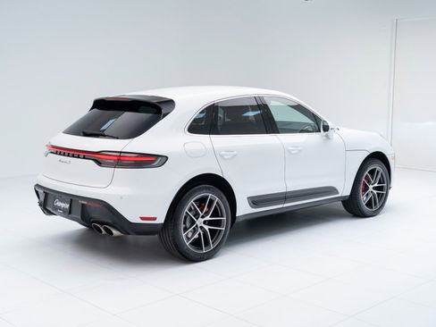 Certified 2023 Porsche Macan S AWD/4WD image 9