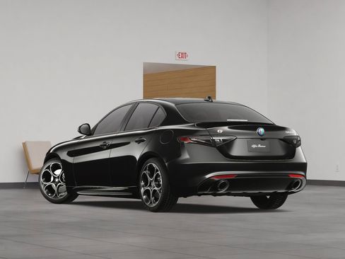 New 2025 Alfa Romeo Giulia image 4