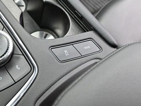 Certified 2024 Cadillac XT5 Premium Luxury w/ LPO, Floor Liner Package image 23