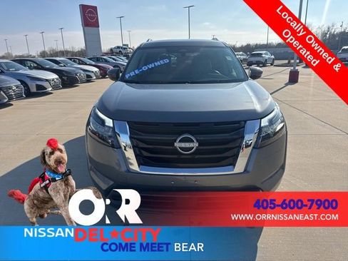Used 2024 Nissan Pathfinder SV image 8