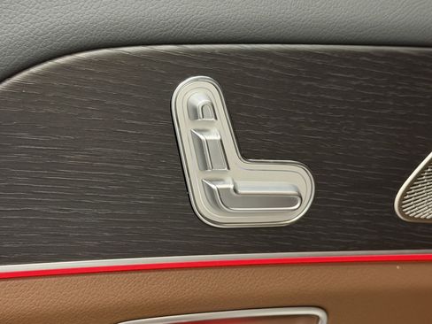 Used 2024 Mercedes-Benz GLS 450 4MATIC image 39