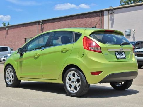 Used 2011 Ford Fiesta SES w/ 301A Rapid Spec Order Code image 9