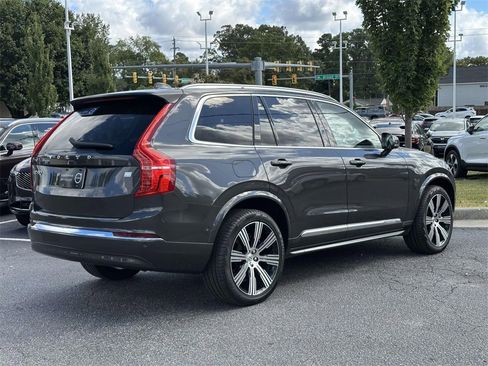 Certified 2024 Volvo XC90 T8 Plus image 23