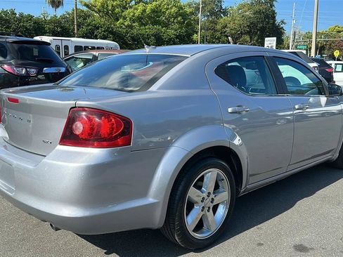 Used 2013 Dodge Avenger SXT FWD image 9