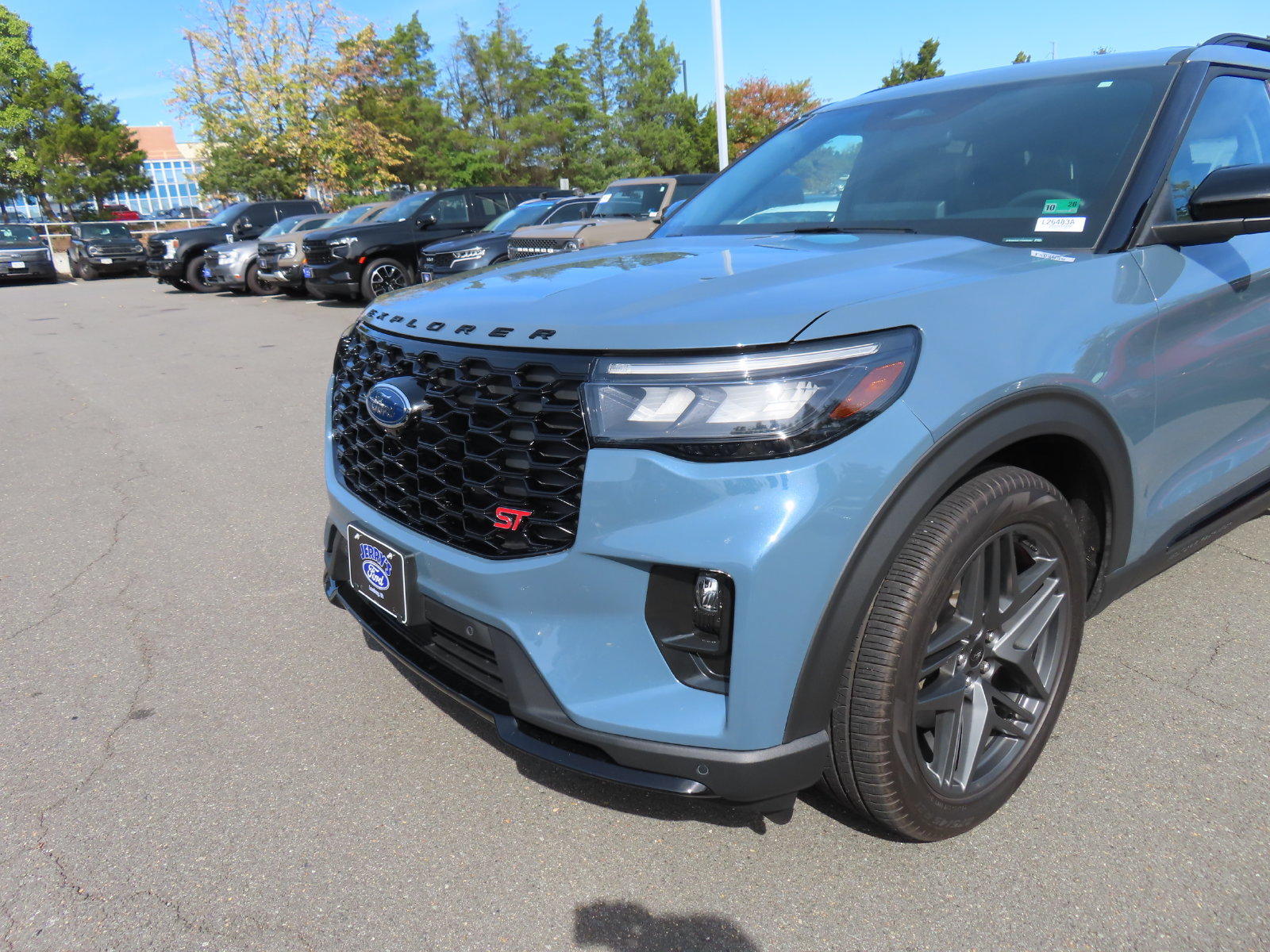 Used 2026 Ford Explorer ST w/ Sun And Sound Package AWD/4WD image 9