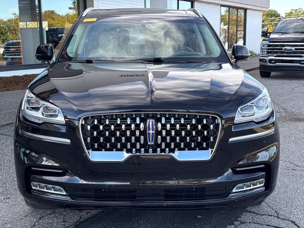 Used 2023 Lincoln Aviator Grand Touring w/ Equipment Group 301A AWD/4WD image 18