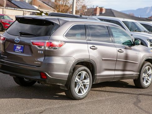 Used 2016 Toyota Highlander Limited image 5