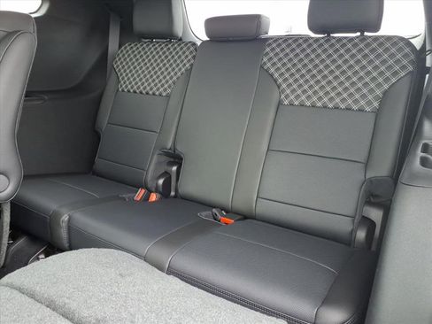 New 2026 GMC Acadia Denali w/ Super Cruise Package image 14