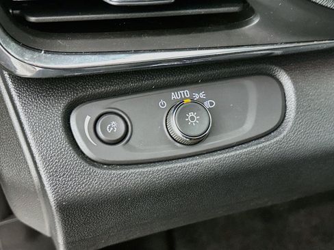 Used 2026 Buick Envista Preferred FWD image 16