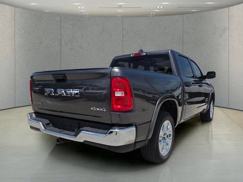 Used 2025 RAM 1500 Big Horn AWD/4WD image 4