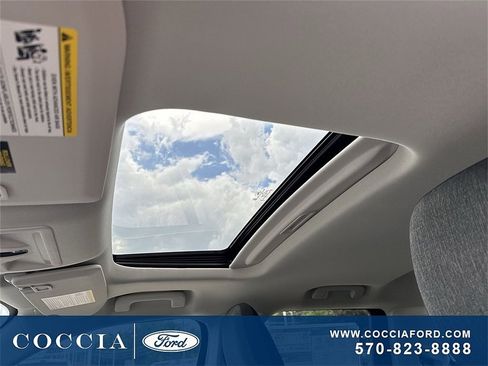 New 2025 Ford Maverick XLT w/ XLT Luxury Package image 33