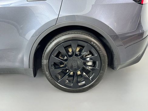 Used 2023 Tesla Model Y Long Range AWD/4WD image 10