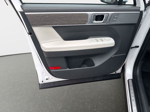 Used 2024 Hyundai Santa Fe Calligraphy image 18