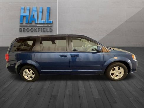 Used 2011 Dodge Grand Caravan Mainstreet image 6