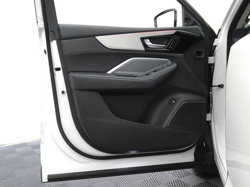 Certified 2026 Acura MDX SH-AWD w/ Technology Package image 13