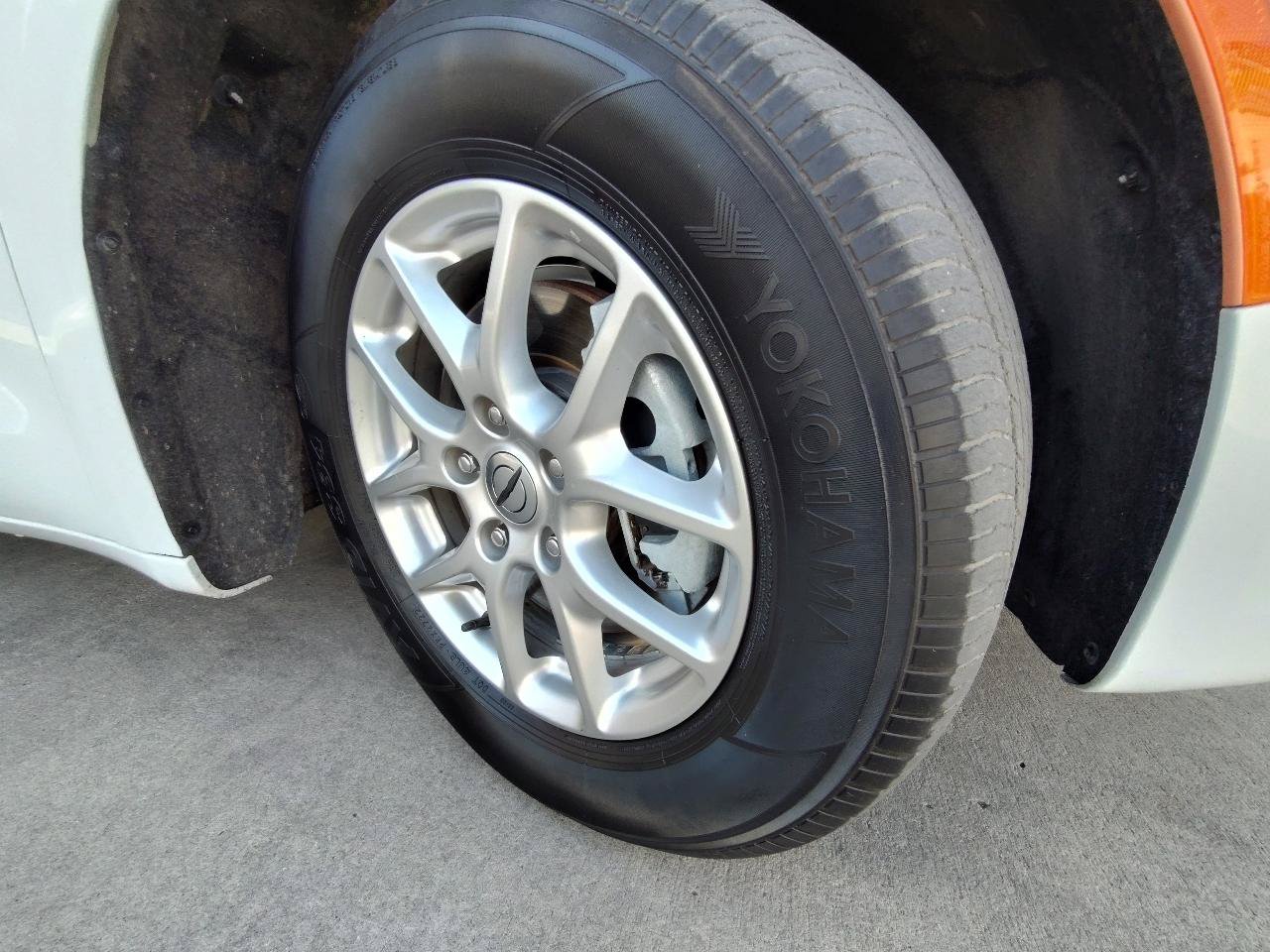 Used 2023 Chrysler Pacifica Touring-L FWD image 55