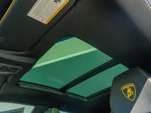 Used 2024 Lamborghini Urus Performante image 51