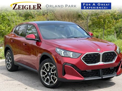 Used 2025 BMW X2 xDrive28i w/ Premium Package AWD/4WD image 1