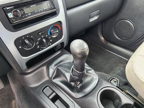 Used 2003 Jeep Liberty Renegade image 16