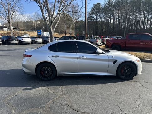 Used 2018 Alfa Romeo Giulia Quadrifoglio w/ Driver Assist Dynamic Package image 4