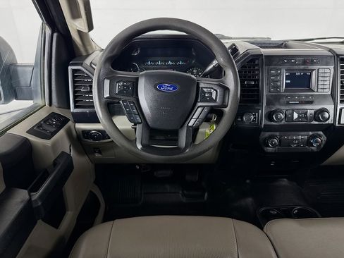 Used 2019 Ford F150 XL w/ Equipment Group 101A Mid AWD/4WD image 16