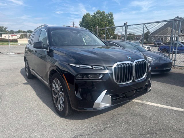Certified 2026 BMW X7 xDrive40i w/ Premium Package AWD/4WD image 7