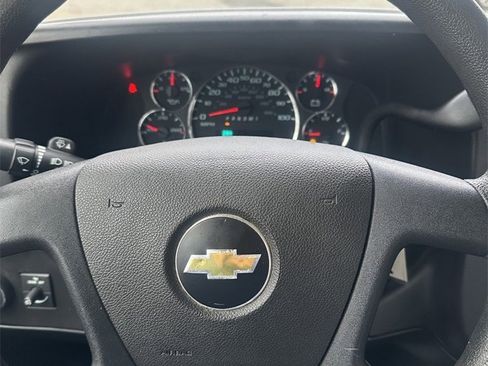 Used 2021 Chevrolet Express 3500 image 11