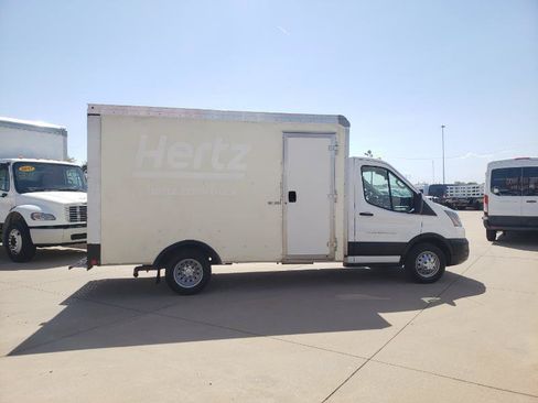 Used 2022 Ford Transit 350 DRW RWD image 6