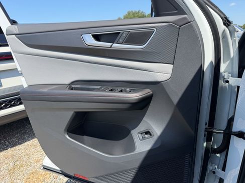 New 2026 Volkswagen Atlas Peak Edition AWD/4WD image 15