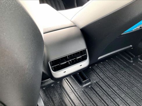 Used 2022 Tesla Model 3 Long Range image 23