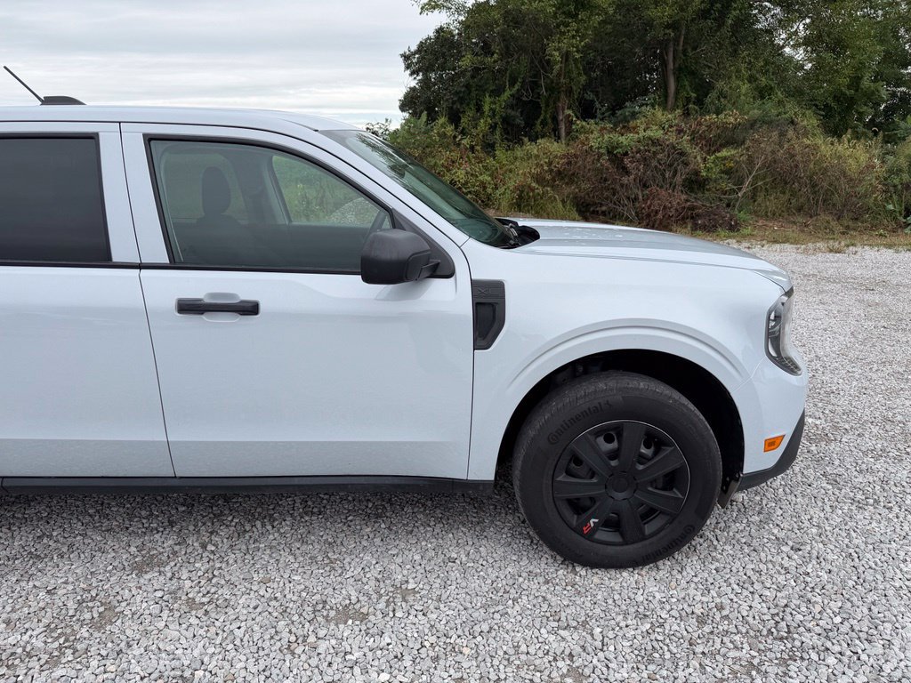 Used 2025 Ford Maverick XL FWD image 14