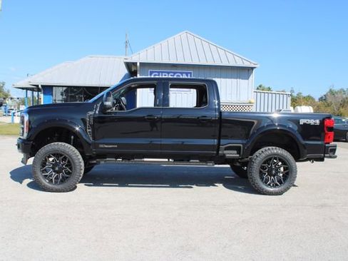 Used 2024 Ford F250 Lariat w/ Black Appearance Package image 6