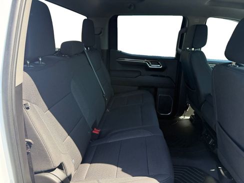 Used 2023 Chevrolet Silverado 1500 LT image 18