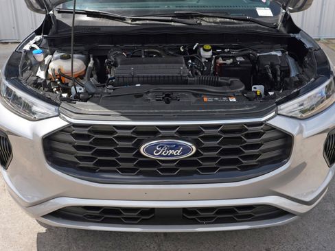 Used 2024 Ford Escape ST-Line w/ Tech Pack #1 image 7