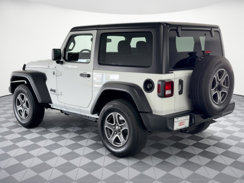 Used 2022 Jeep Wrangler Sport AWD/4WD image 3