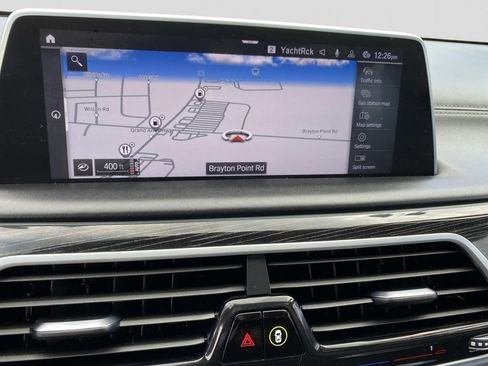 Used 2022 BMW 750i xDrive w/ Executive Package AWD/4WD image 31