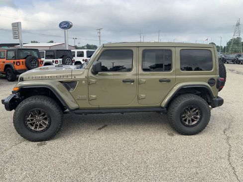 Used 2025 Jeep Wrangler Unlimited Rubicon 392 AWD/4WD image 8