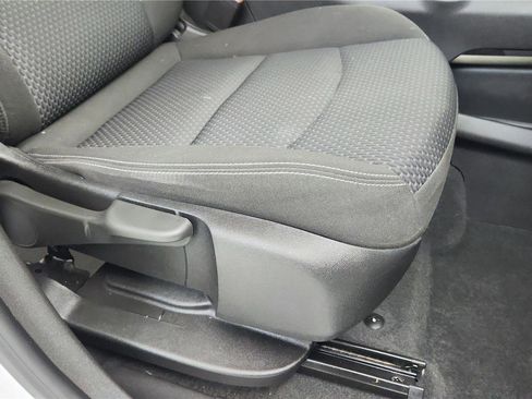 Used 2024 GMC Terrain SLE image 36