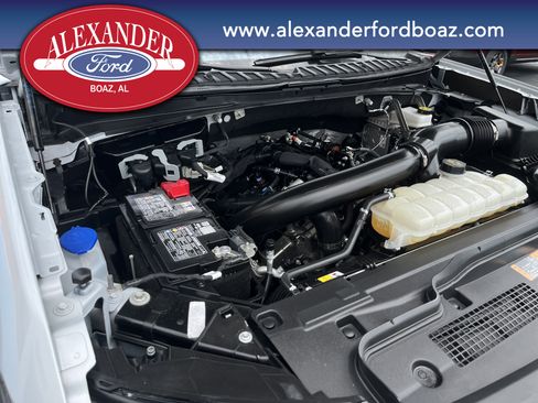 Used 2025 Ford Expedition Active AWD/4WD image 35